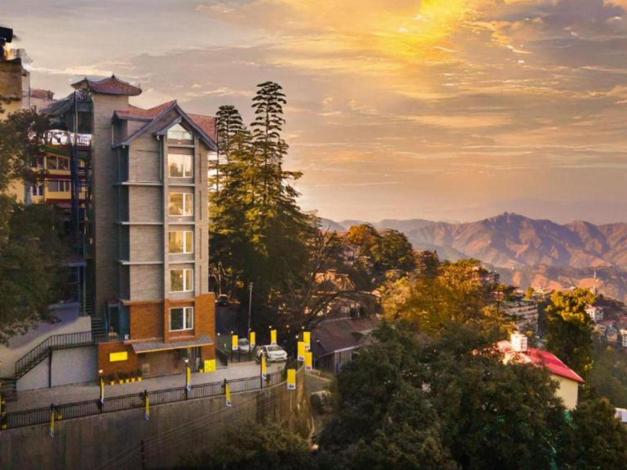 The Hosteller Shimla, Valley View Exteriör bild